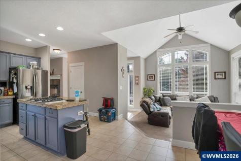 1340 West Meadows Drive NW Salem OR 97304