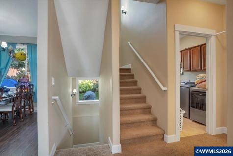 1340 West Meadows Drive NW Salem OR 97304
