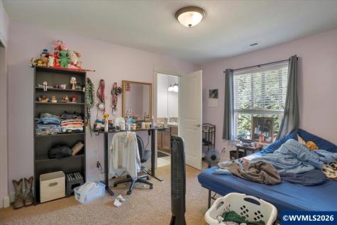 1340 West Meadows Drive NW Salem OR 97304