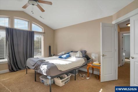 1340 West Meadows Drive NW Salem OR 97304