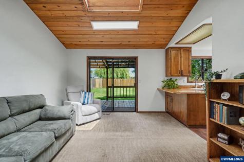 2475 Carleton Way NE Salem OR 97301