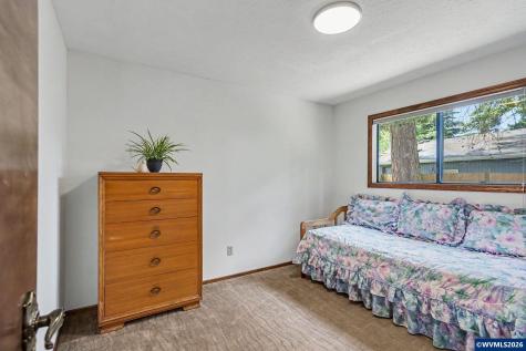 2475 Carleton Way NE Salem OR 97301