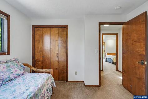 2475 Carleton Way NE Salem OR 97301