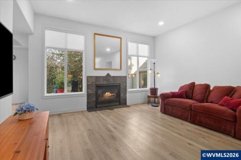 1746 Sunburst Terrace NW Salem OR 97304