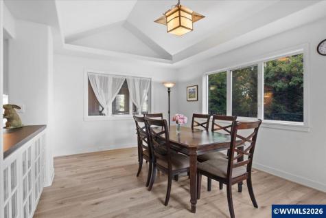 1746 Sunburst Terrace NW Salem OR 97304