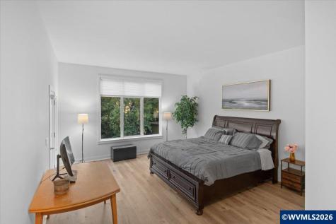 1746 Sunburst Terrace NW Salem OR 97304