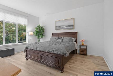 1746 Sunburst Terrace NW Salem OR 97304