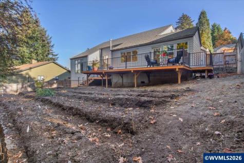1746 Sunburst Terrace NW Salem OR 97304