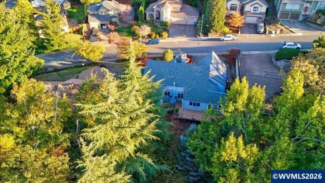1746 Sunburst Terrace NW Salem OR 97304