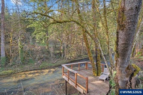 18191 S Highway 211 Molalla OR 97038