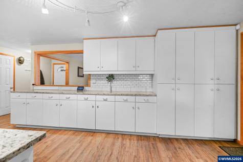 376 44th Avenue SE Salem OR 97317