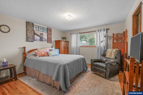 376 44th Avenue SE Salem OR 97317