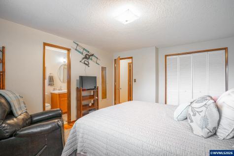 376 44th Avenue SE Salem OR 97317