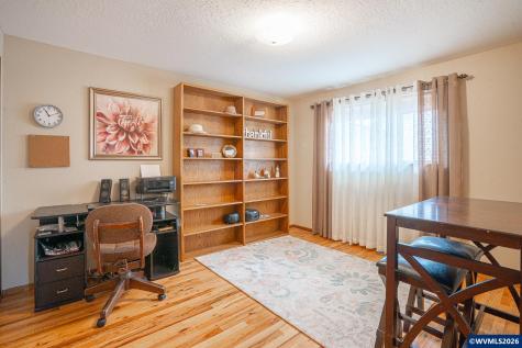 376 44th Avenue SE Salem OR 97317