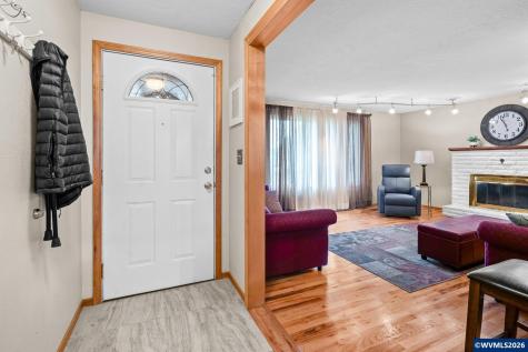 376 44th Avenue SE Salem OR 97317