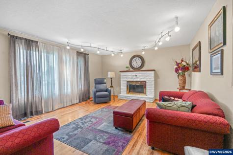376 44th Avenue SE Salem OR 97317