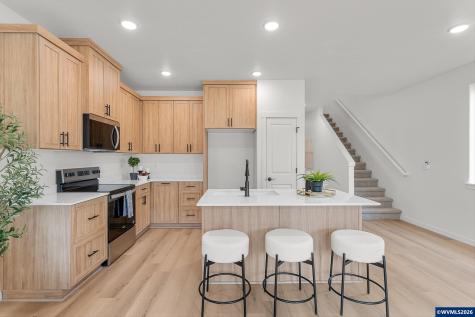 1564 Brown Street Woodburn OR 97071
