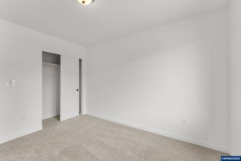 1564 Brown Street Woodburn OR 97071