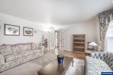 3864 Spring Street S Salem OR 97302