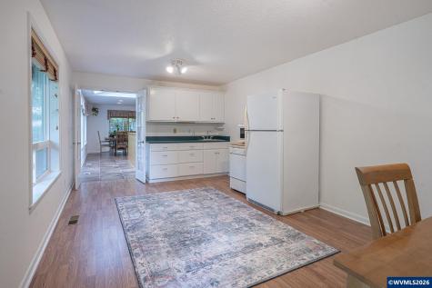 3864 Spring Street S Salem OR 97302
