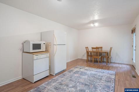 3864 Spring Street S Salem OR 97302