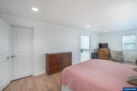 3864 Spring Street S Salem OR 97302