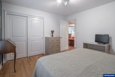 3864 Spring Street S Salem OR 97302