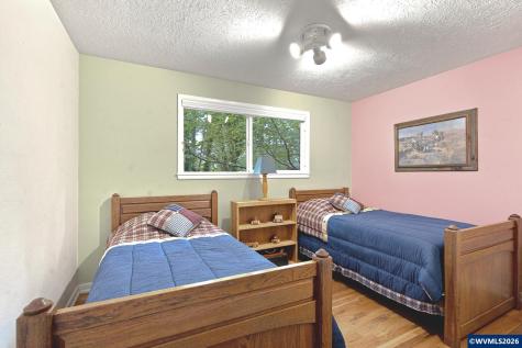 3864 Spring Street S Salem OR 97302