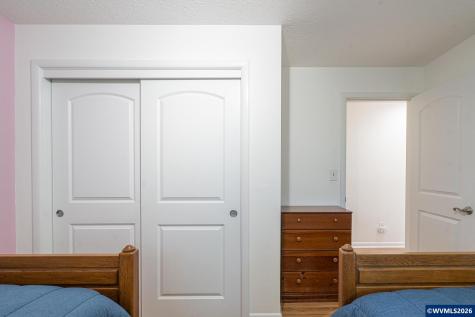 3864 Spring Street S Salem OR 97302