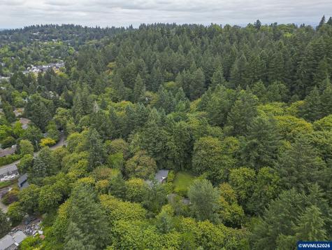 3864 Spring Street S Salem OR 97302