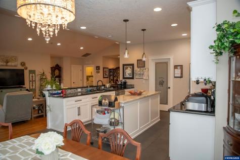 3046 Elliot Street NW Salem OR 97304