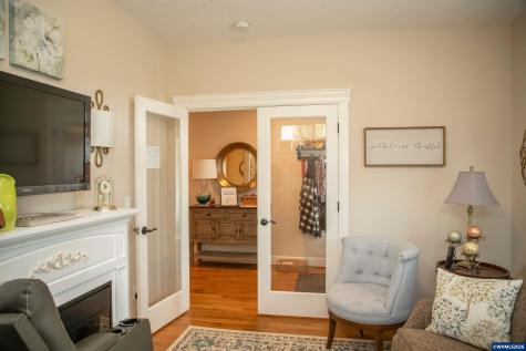 3046 Elliot Street NW Salem OR 97304