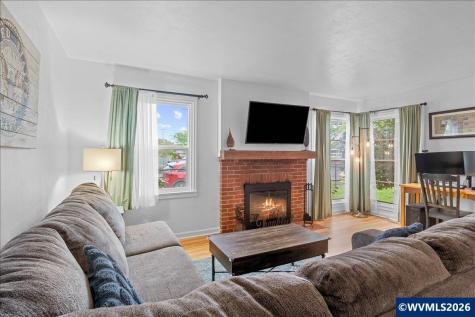 904 Waverly Drive SE Albany OR 97322