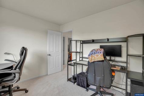 1116 NE Glazemeadow Street Keizer OR 97303