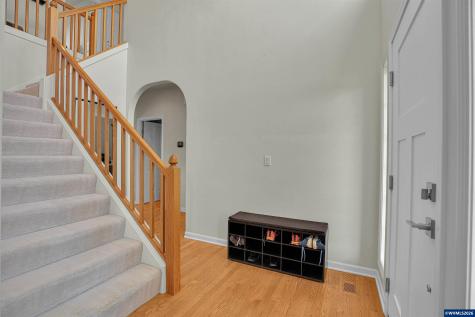 1116 NE Glazemeadow Street Keizer OR 97303