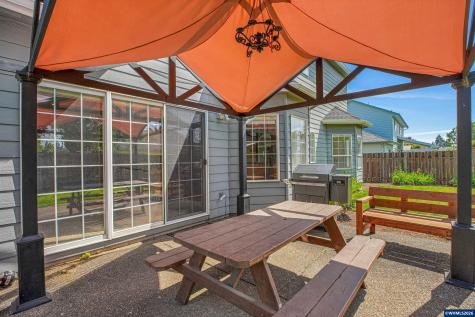 1116 NE Glazemeadow Street Keizer OR 97303