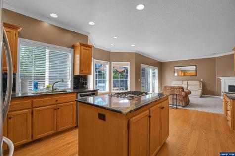 1116 NE Glazemeadow Street Keizer OR 97303