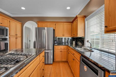 1116 NE Glazemeadow Street Keizer OR 97303