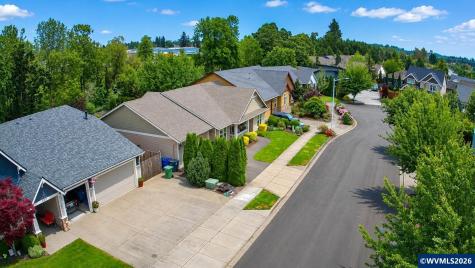 623 Rosemary Way Silverton OR 97381