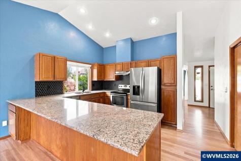 3033 NE Glacier Way Corvallis OR 97330