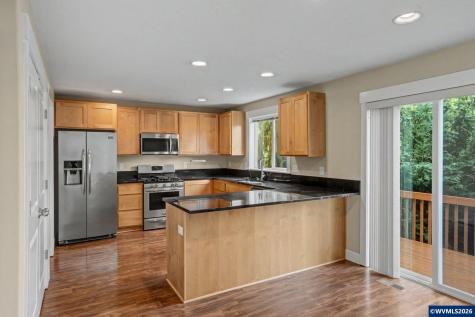 979 Ratcliff Drive SE Salem OR 97302