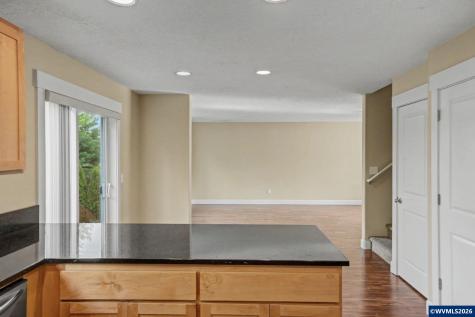 979 Ratcliff Drive SE Salem OR 97302