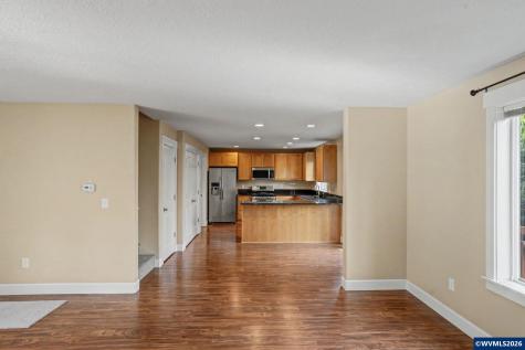 979 Ratcliff Drive SE Salem OR 97302