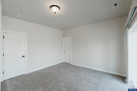 384 Market Street NE Salem OR 97301