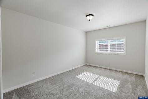 384 Market Street NE Salem OR 97301