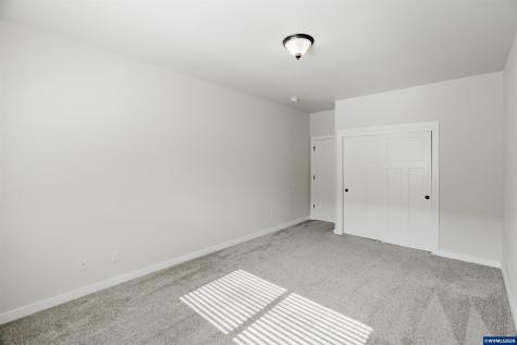 384 Market Street NE Salem OR 97301