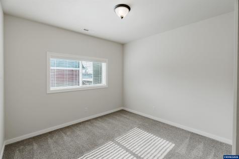 384 Market Street NE Salem OR 97301