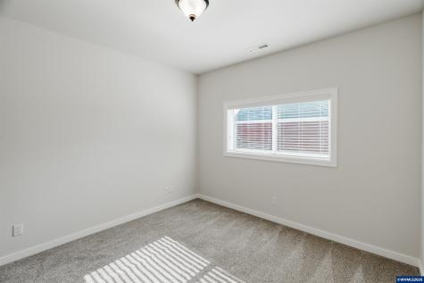 384 Market Street NE Salem OR 97301