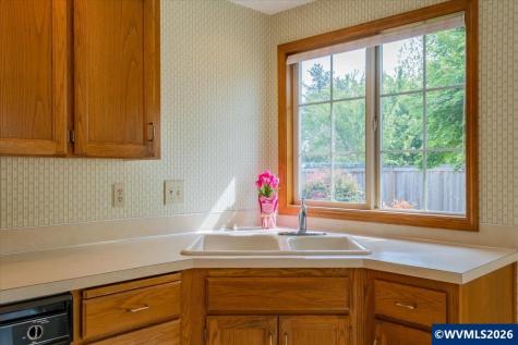 2654 Kristin Court NE Salem OR 97305