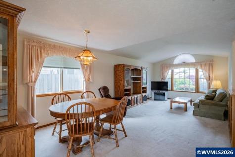 2654 Kristin Court NE Salem OR 97305